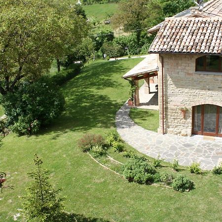 Maison d'hôtes Agriturismo Ca' Montioni à Mercatello sul Metauro Chambre photo