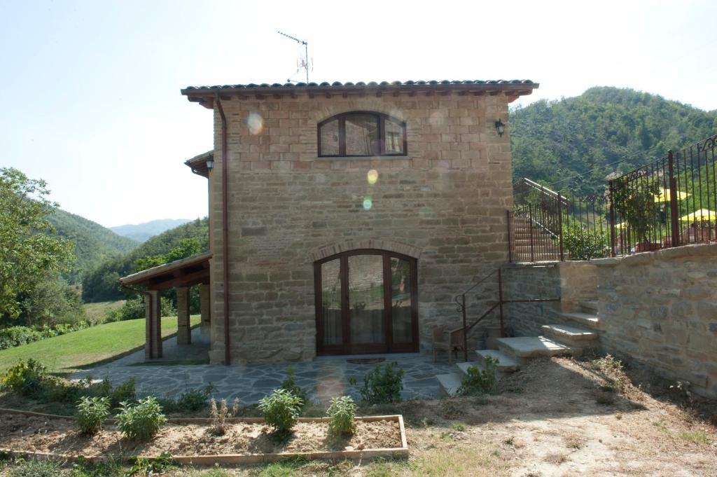 Maison d'hôtes Agriturismo Ca' Montioni à Mercatello sul Metauro Extérieur photo
