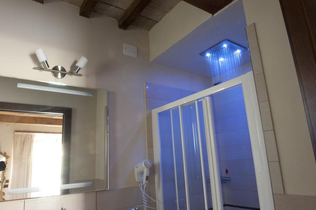 Maison d'hôtes Agriturismo Ca' Montioni à Mercatello sul Metauro Extérieur photo